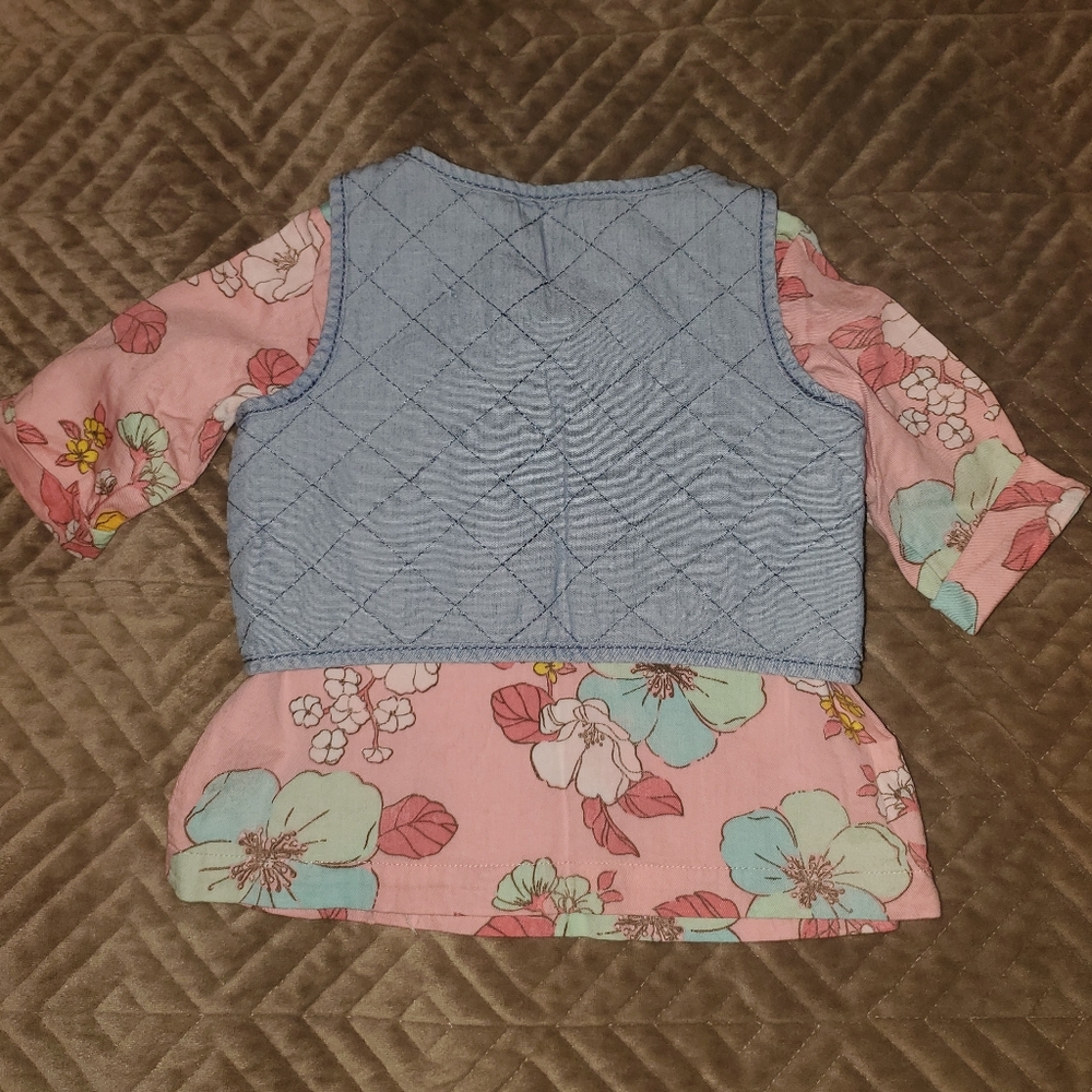 Carter's 2-piece - Picture 2 of 4